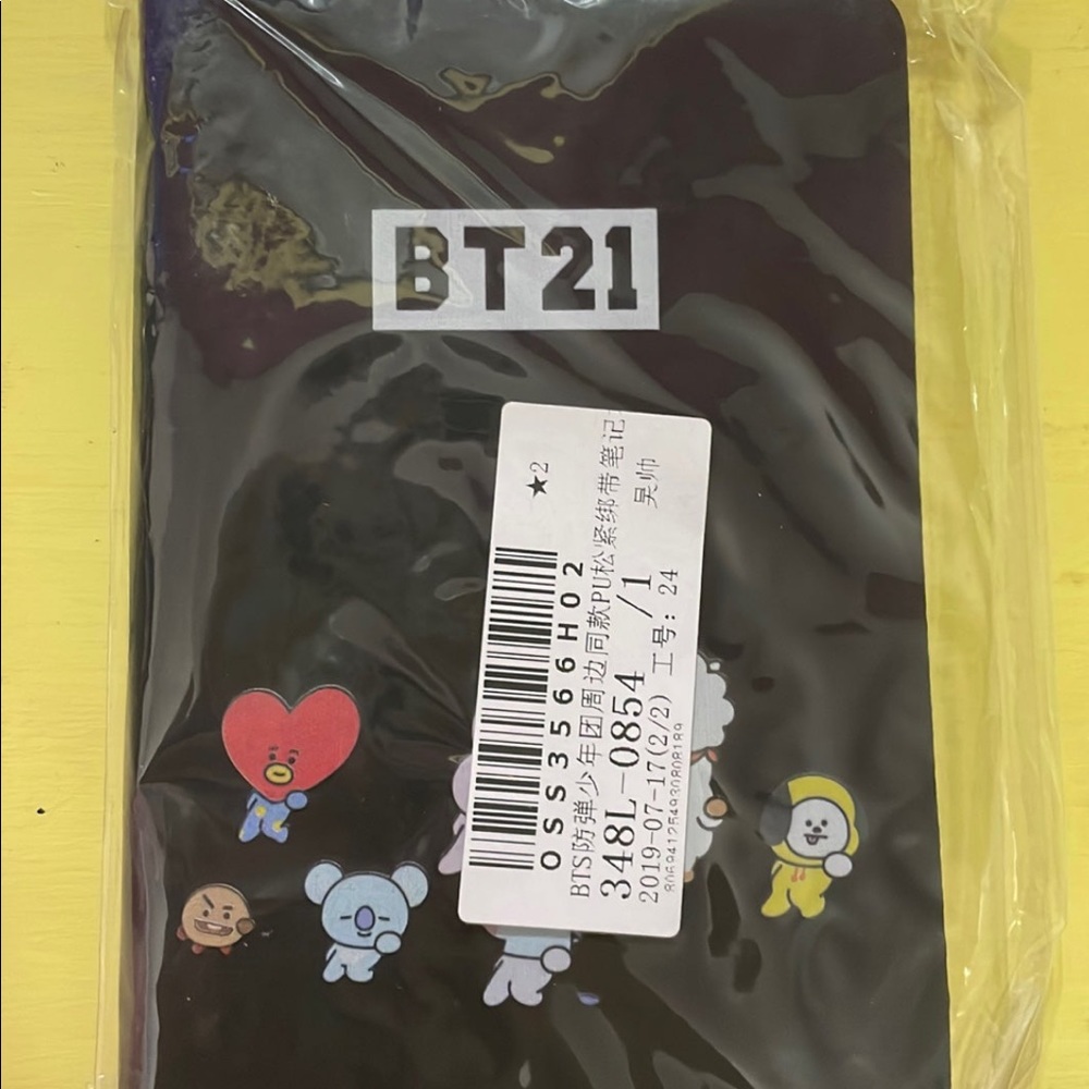 BT21 mini journal